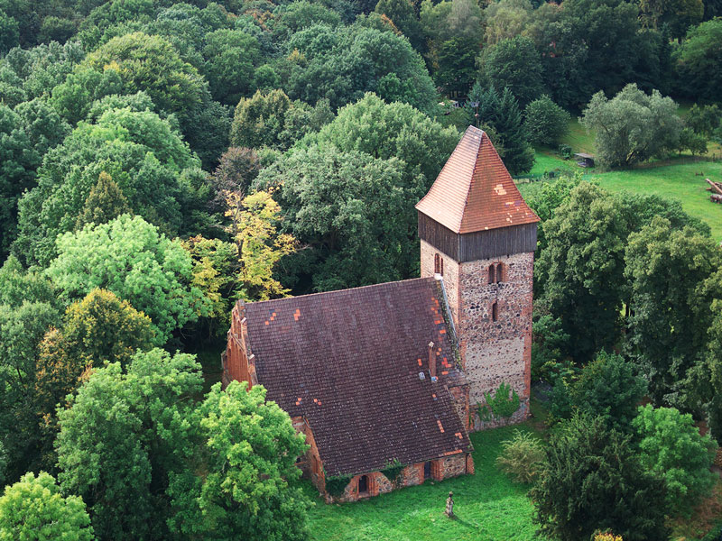 Luftbild Steinitzer Kirche Brandenburg